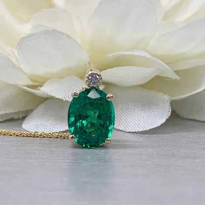 Emerald Pendant Necklace, Ladies Pendant, May Birthstone Necklace, Mothers Day Gift, 14k Gold Necklace, round diamond pendant, #6707