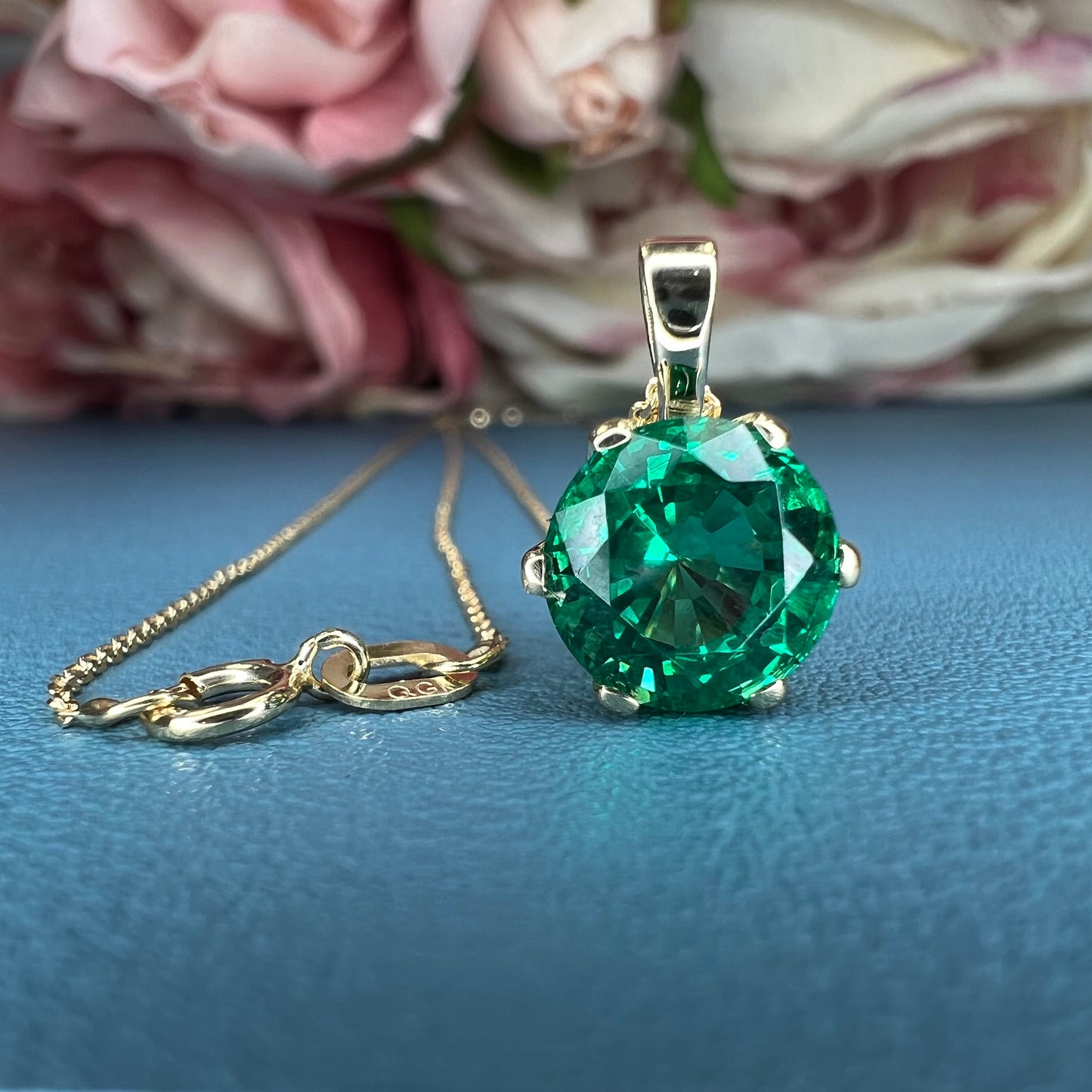 Round Emerald Solitaire Pendant, Crown Head Emerald Green Necklace For her , 14K Gold May Birthstone Pendant , Ladies Emerald Necklace #6065