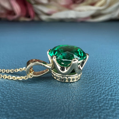 Round Emerald Solitaire Pendant, Crown Head Emerald Green Necklace For her , 14K Gold May Birthstone Pendant , Ladies Emerald Necklace #6065