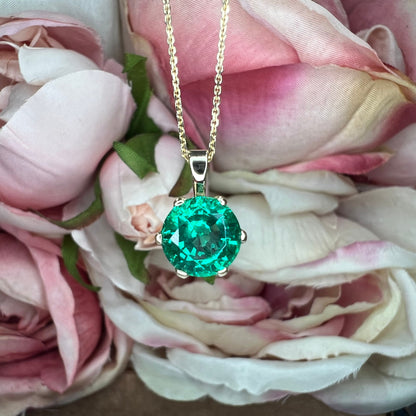 Round Emerald Solitaire Pendant, Crown Head Emerald Green Necklace For her , 14K Gold May Birthstone Pendant , Ladies Emerald Necklace #6065