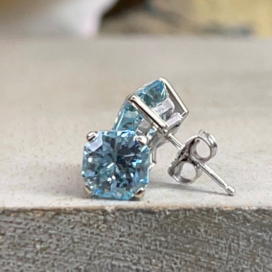 Aquamarine Stud Earrings White Gold 3.50CTW Radiant Cut Aquamarine Unsex Earrings Dainty Aquamarine Earrings Light Blue Stud Earrings