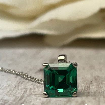 Asscher Cut Emerald Pendant Necklace, Green Emerald Square Pendant Anniversary Gift For Her, 14k Gold Necklace For Ladies Holiday Gift