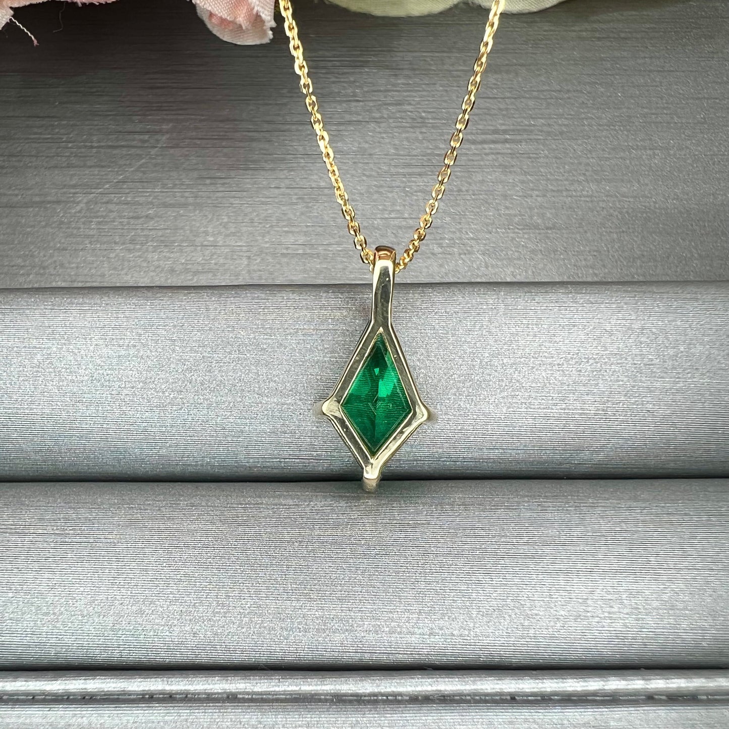 Emerald Pendant Necklace Solid 14K Yellow Gold , Ladies Emerald Necklace Unique Kite Shaped Emerald Necklace Pendant Dainty Necklace #7288