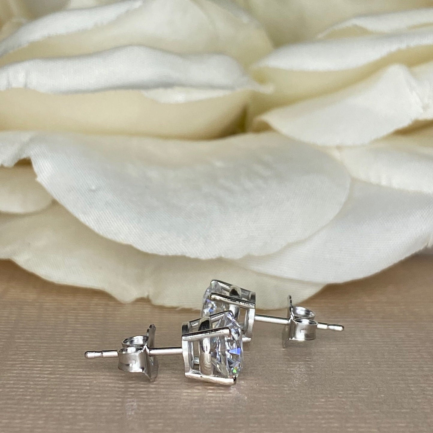 Simulated Diamond Stud Earrings 14K White Gold Unisex, 2.00 Carat Stud Earrings Round Stud Earrings #5667 White Gold Stud Earrings Unisex