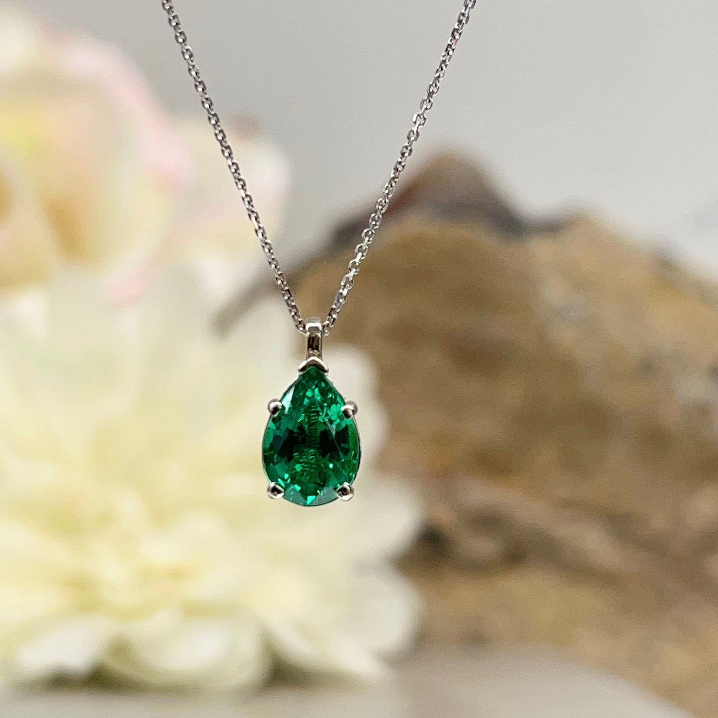 Personalized Birthstone Pendant Necklace Pear Shape Emerald Pendant Necklace 14K Solid Gold  Mothers Teardrop Shaped Necklace Pendants #7315